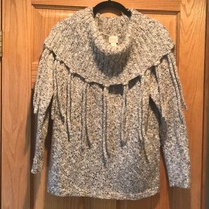 Chico’s sweater Size 1 (medium)